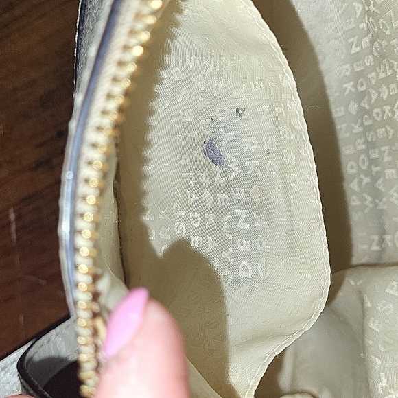 Kate Spade Crossbody, Good condition - Picture 9 of 10